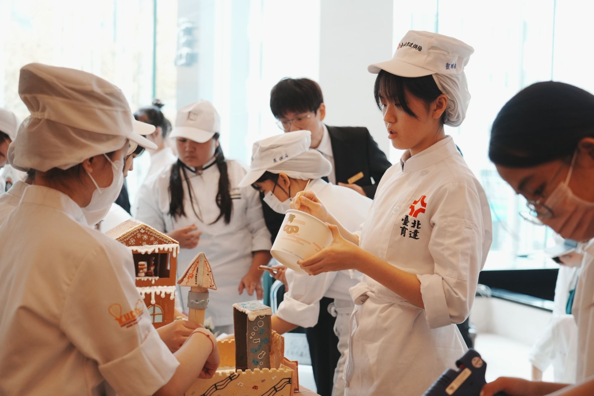 ALL_news_25L10_bphkTyz2Qc